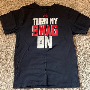 Under Armour Tee, Size Medium